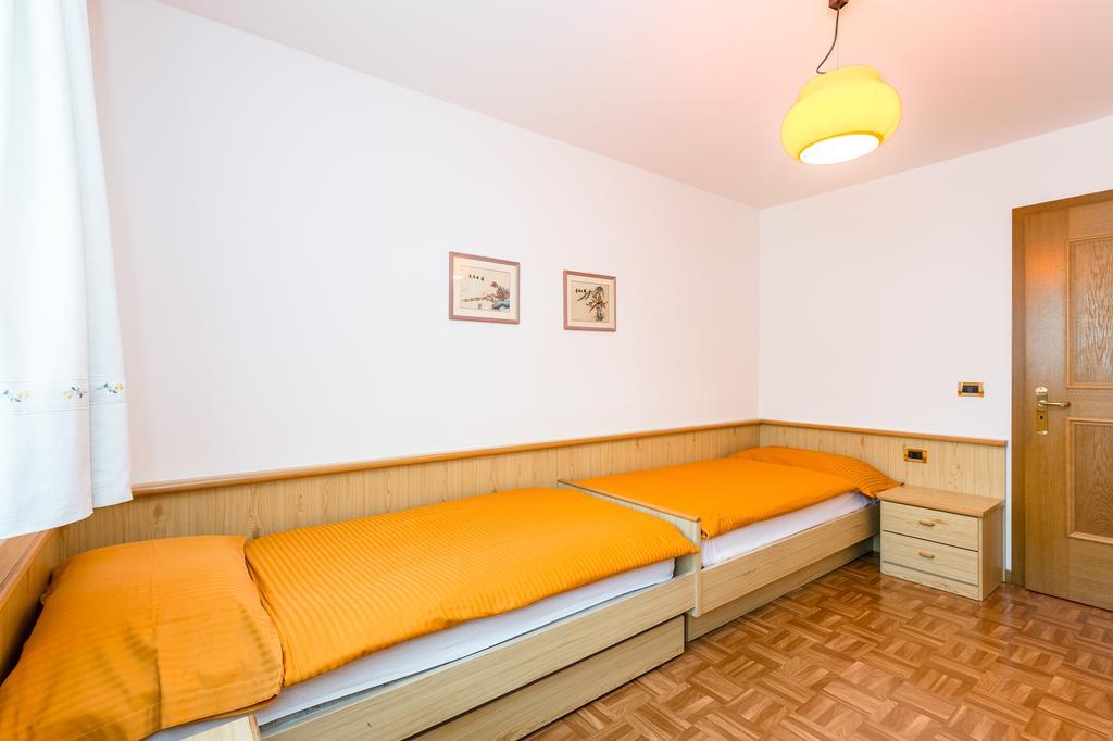 Appartamenti Cesa Crepa Neigra Canazei Exterior foto